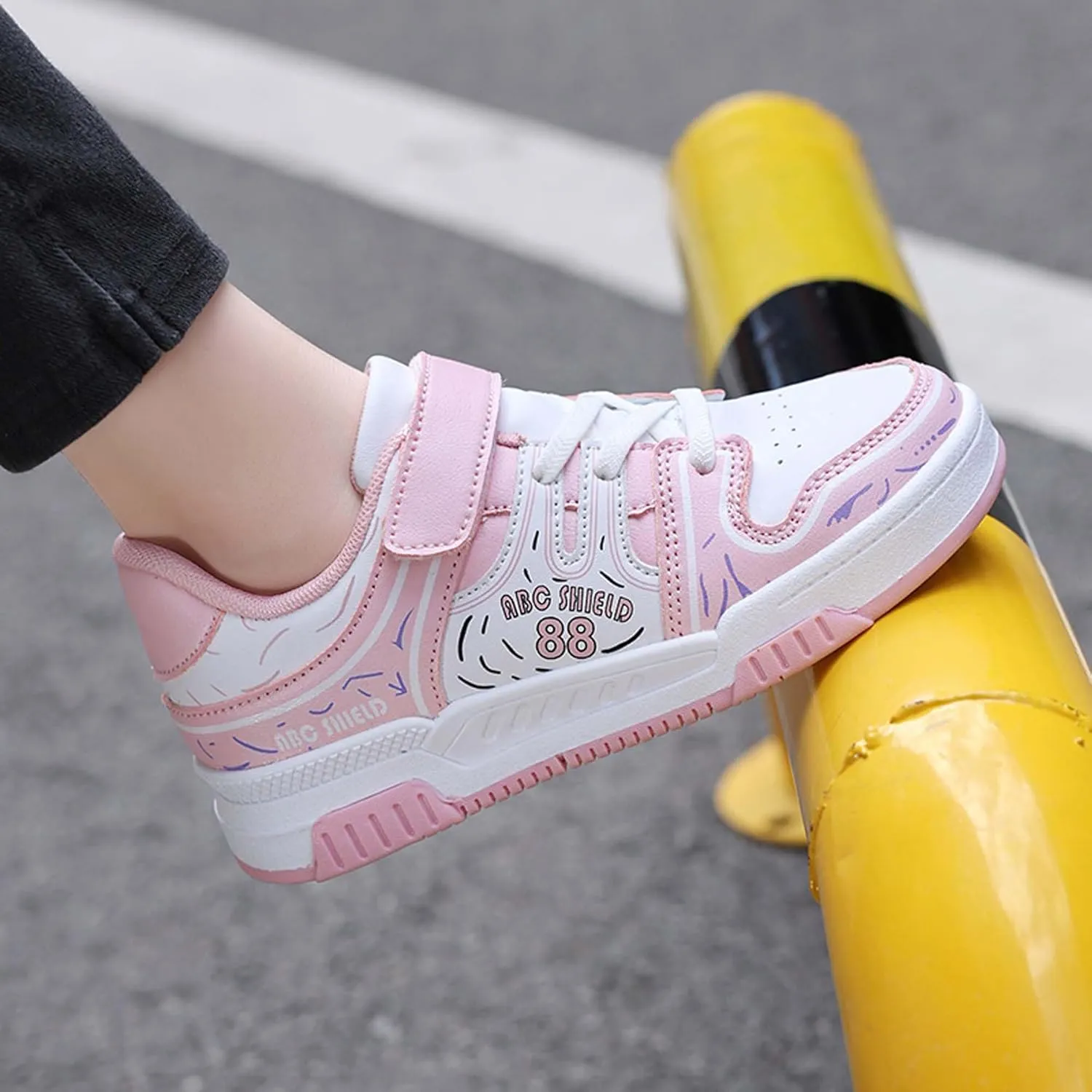 Children's Skateboarding Sneakers Boys Girls Fashion Sneakers Children's Casual Skateboarding Walking Shoes Street Personalized Skateboarding Shoes