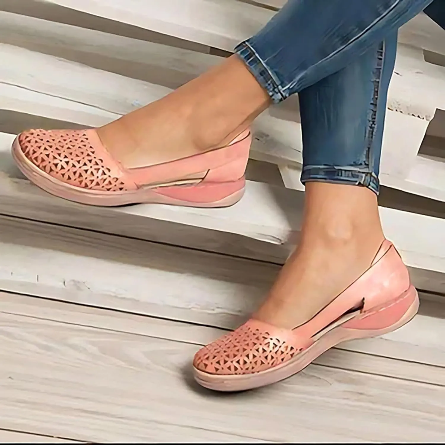 Eduavar Summer Sandals for Women 2023, Sandals Women Comfortable Close Toed Sandals Lace-up Flat Strap Sandals Shoes