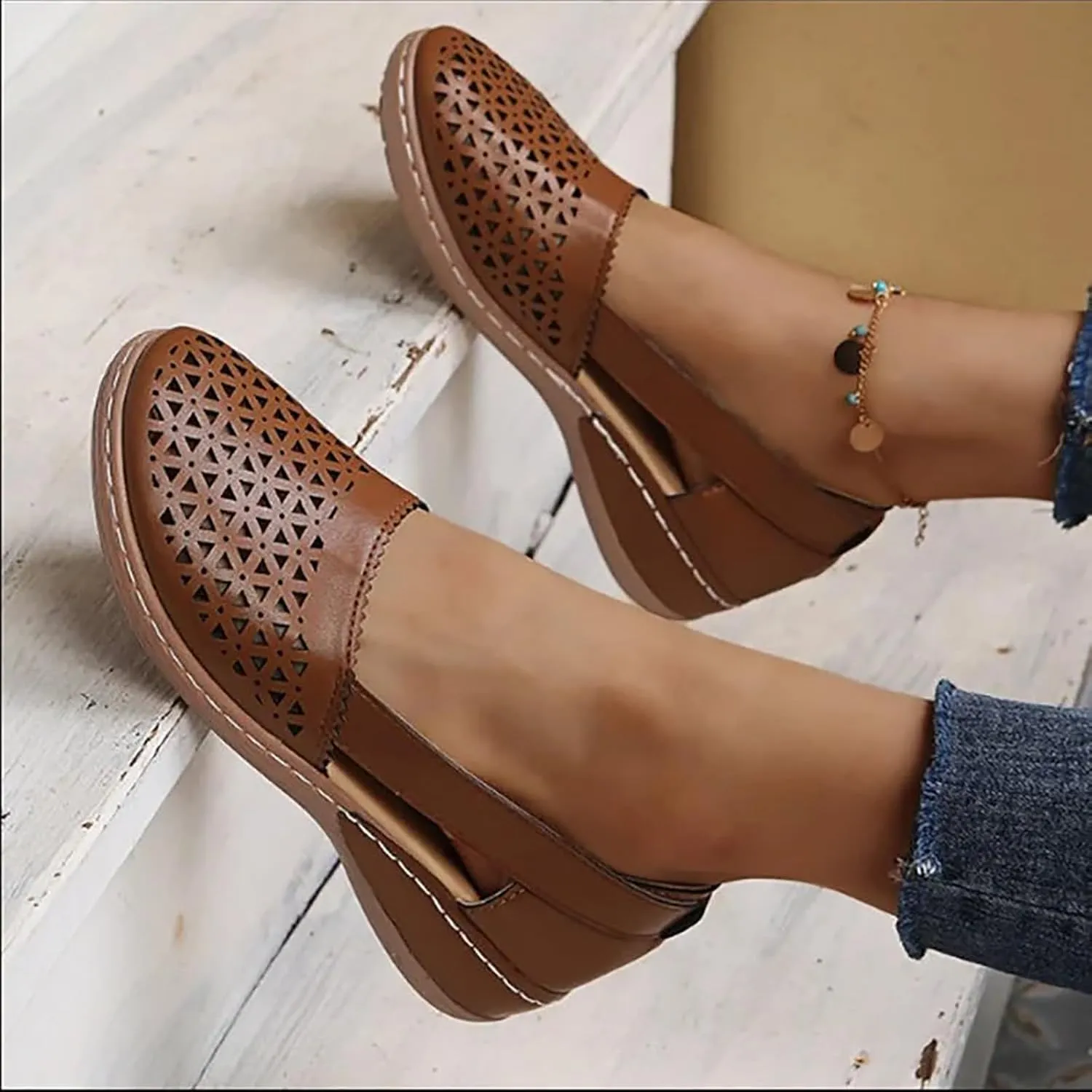 Eduavar Summer Sandals for Women 2023, Sandals Women Comfortable Close Toed Sandals Lace-up Flat Strap Sandals Shoes