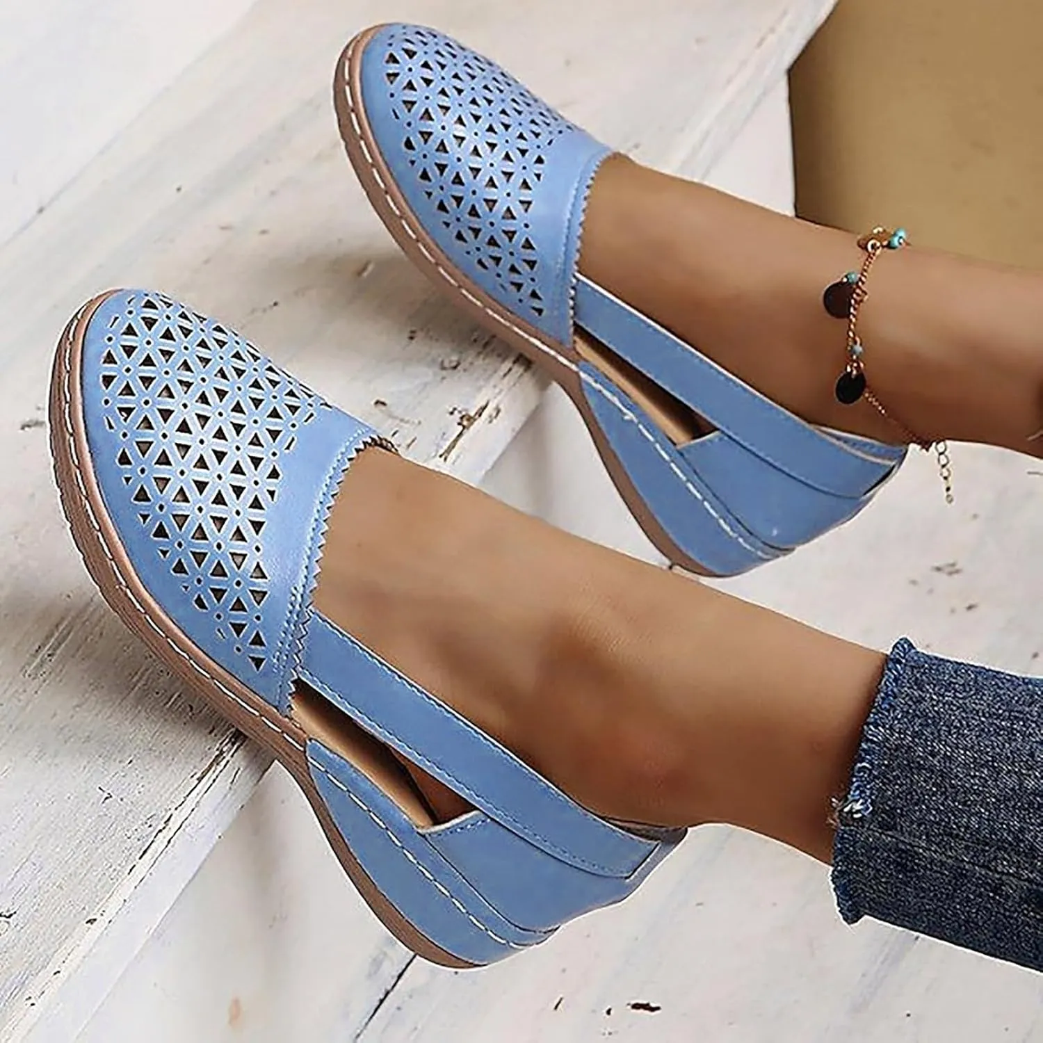 Eduavar Summer Sandals for Women 2023, Sandals Women Comfortable Close Toed Sandals Lace-up Flat Strap Sandals Shoes