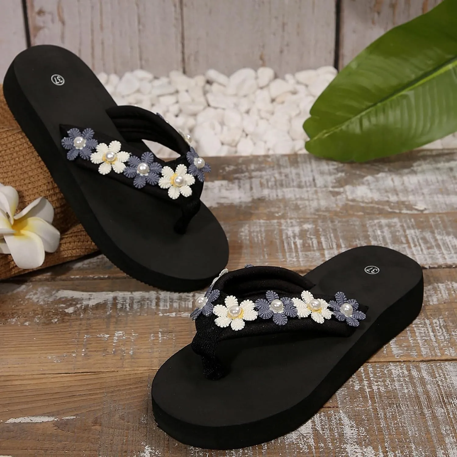 Flip Flops for Women with Arch Support Comfortable Summer Beach Thong Sandals Slip On Dressy Slippers
