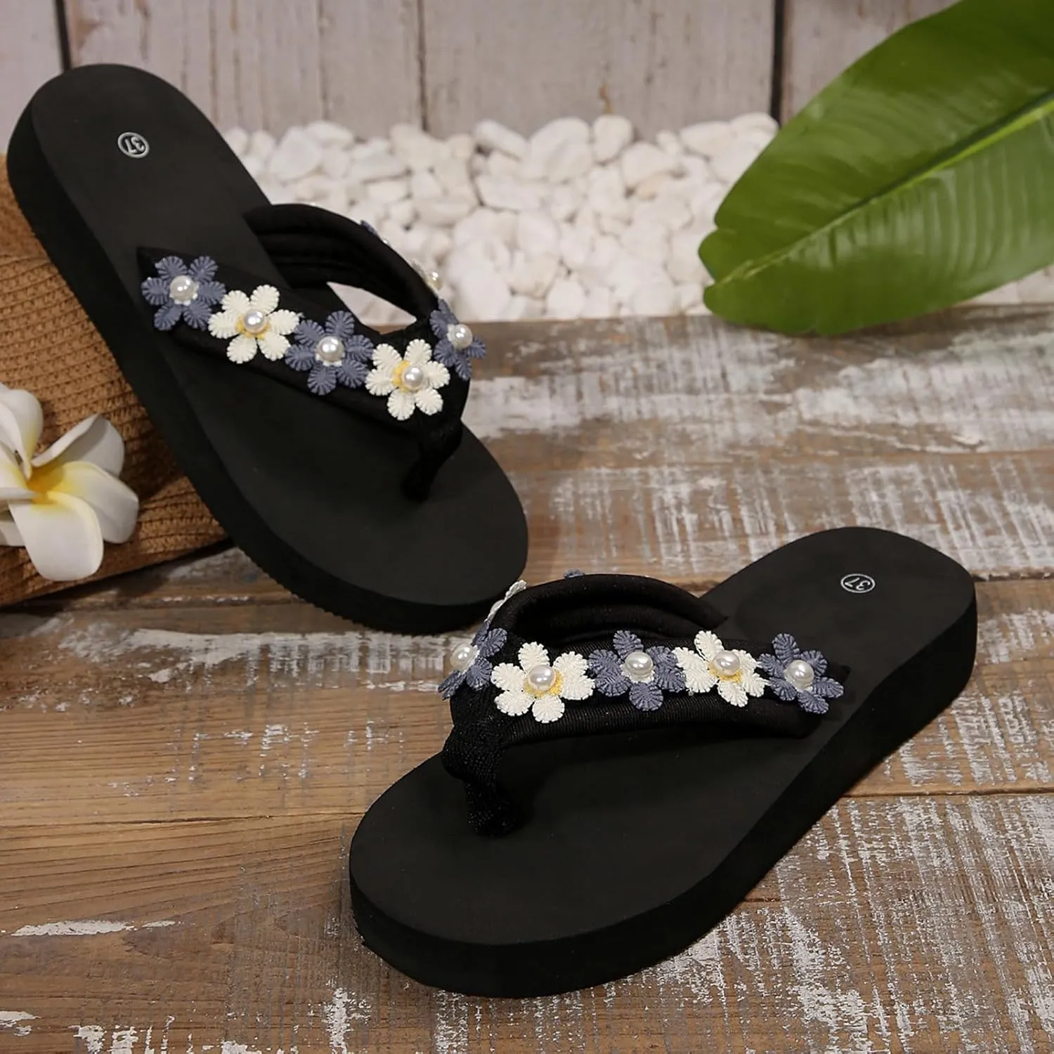 Flip Flops for Women with Arch Support Comfortable Summer Beach Thong Sandals Slip On Dressy Slippers