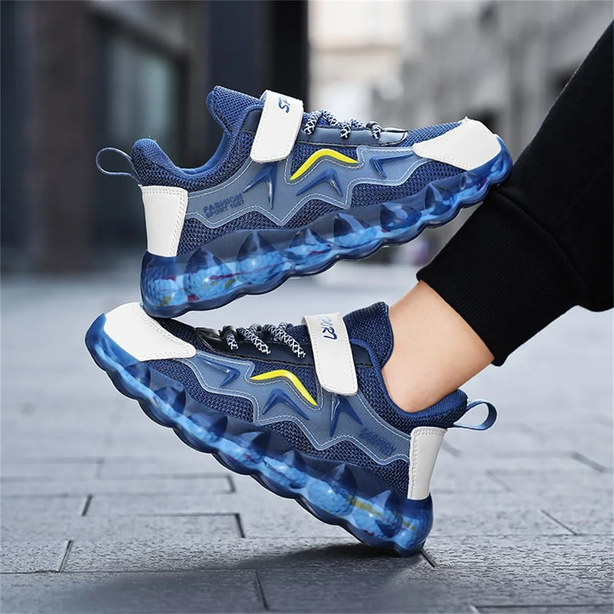 Kids Lightweight Fashion Sneakers Breathable Running Shoes