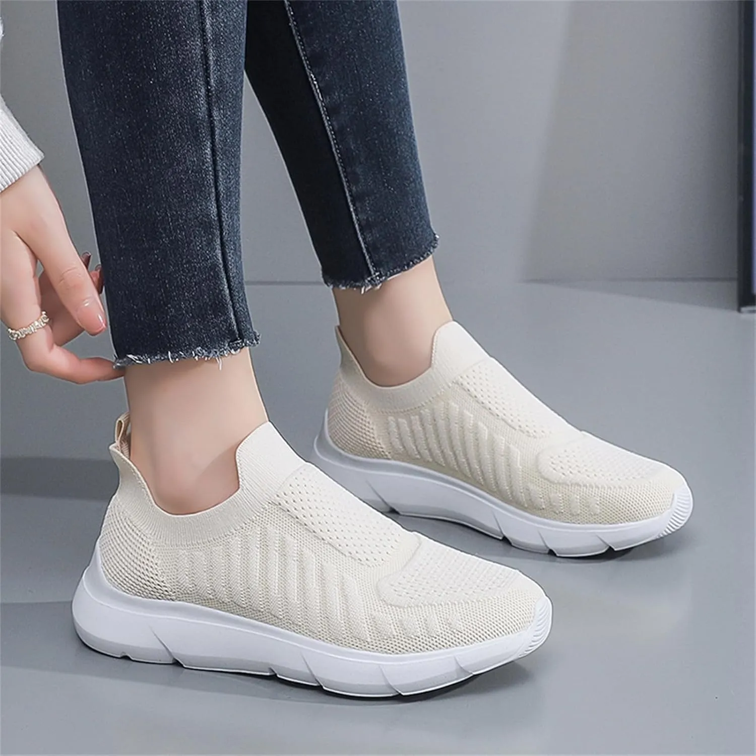 Womens Mesh Breathable Running Shoes Lightweight Casual Athletic Walking Shoes for Women Jogging Sneakers