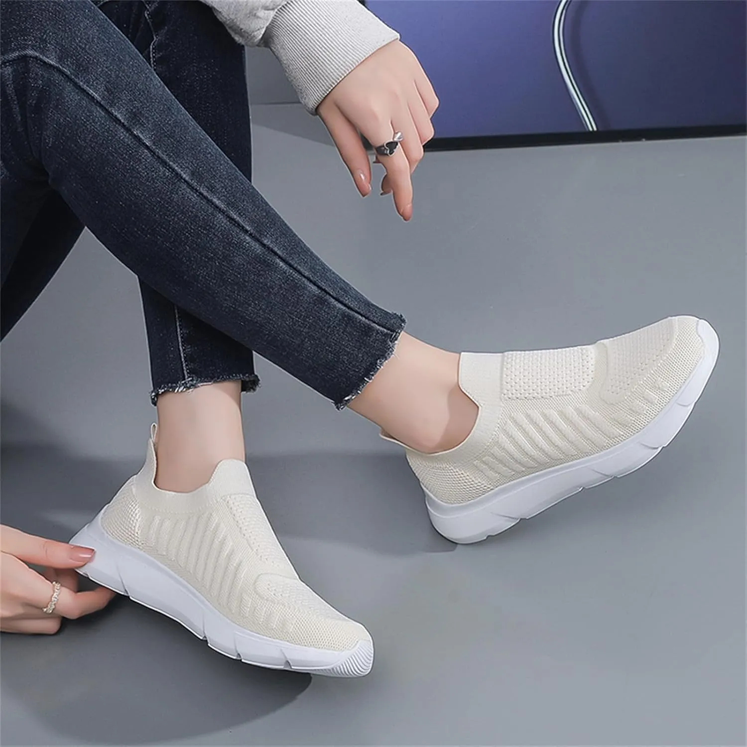 Womens Mesh Breathable Running Shoes Lightweight Casual Athletic Walking Shoes for Women Jogging Sneakers