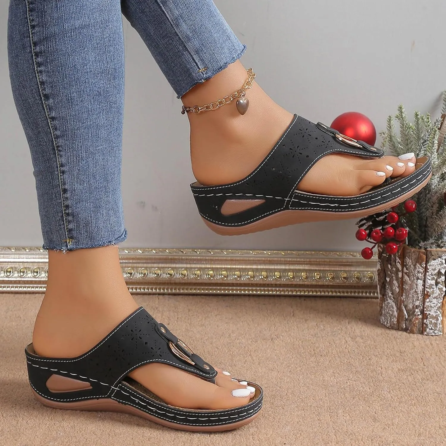 Women's Thick Soled Wedge Heeled Thong Flip Flops For Beach Casual And Fashionable Sandals Wedge Scandals